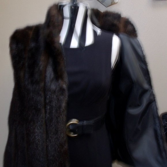 FAUX VEGAN MINK FUR REVERSIBLE VEST Sz M - Picture 4 of 10